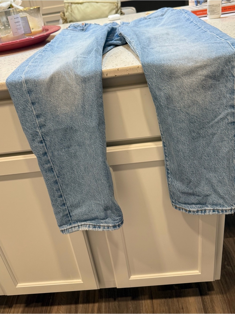 Levi's 501® Original Light Blue Straight-Leg Jeans - Picture 4 of 7